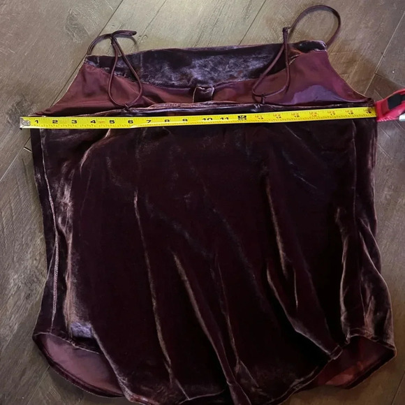 Cinq a Sept Callalily Velvet Cami In Red - Picture 7 of 7